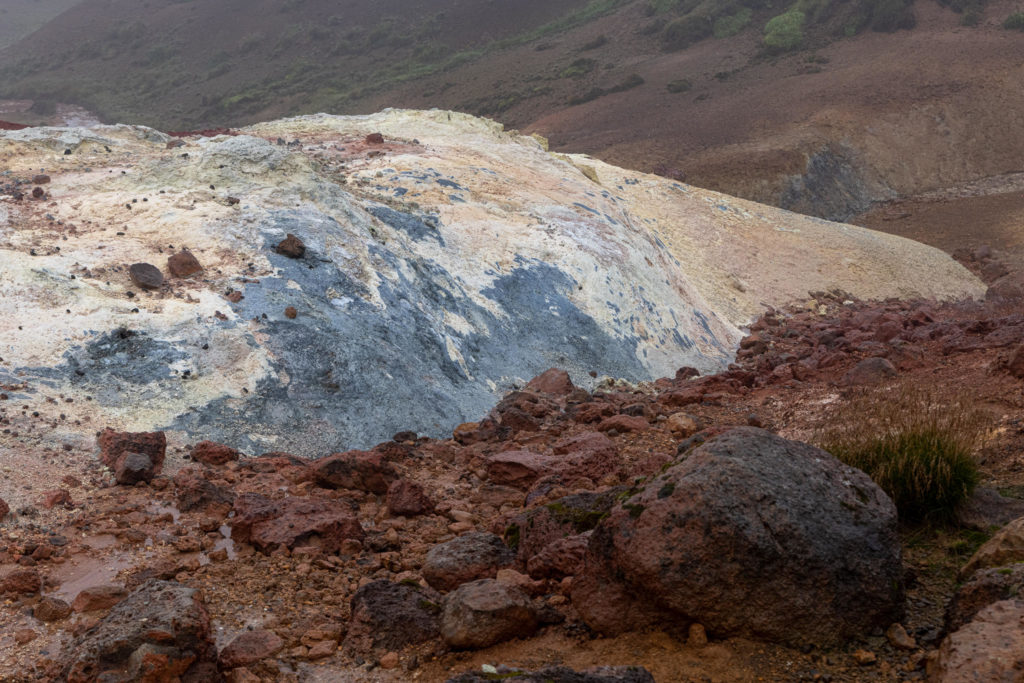 Krýsuvík Geothermal Area - Rhyolite hill (0151)