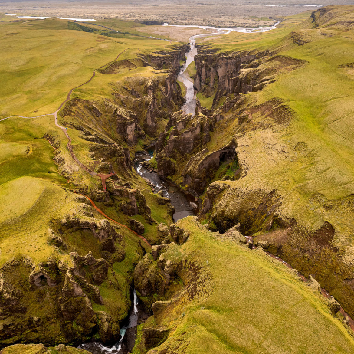 Fjaðrárgljúfur Canyon (0221)