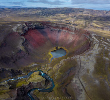 Rauðibotn Krater aus der Drohnenperspektive